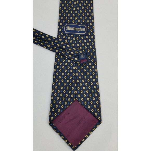 Huntington Mens Silk NeckTie Navy Yellow Geometric Diamond Pattern 57" Tie - Picture 4 of 9